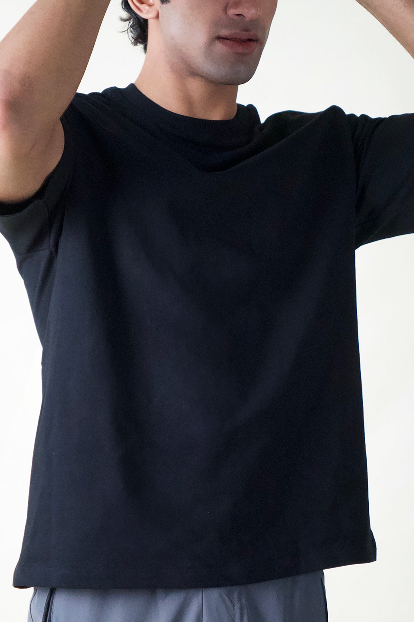 CLASSIC 101 TEE (Black)