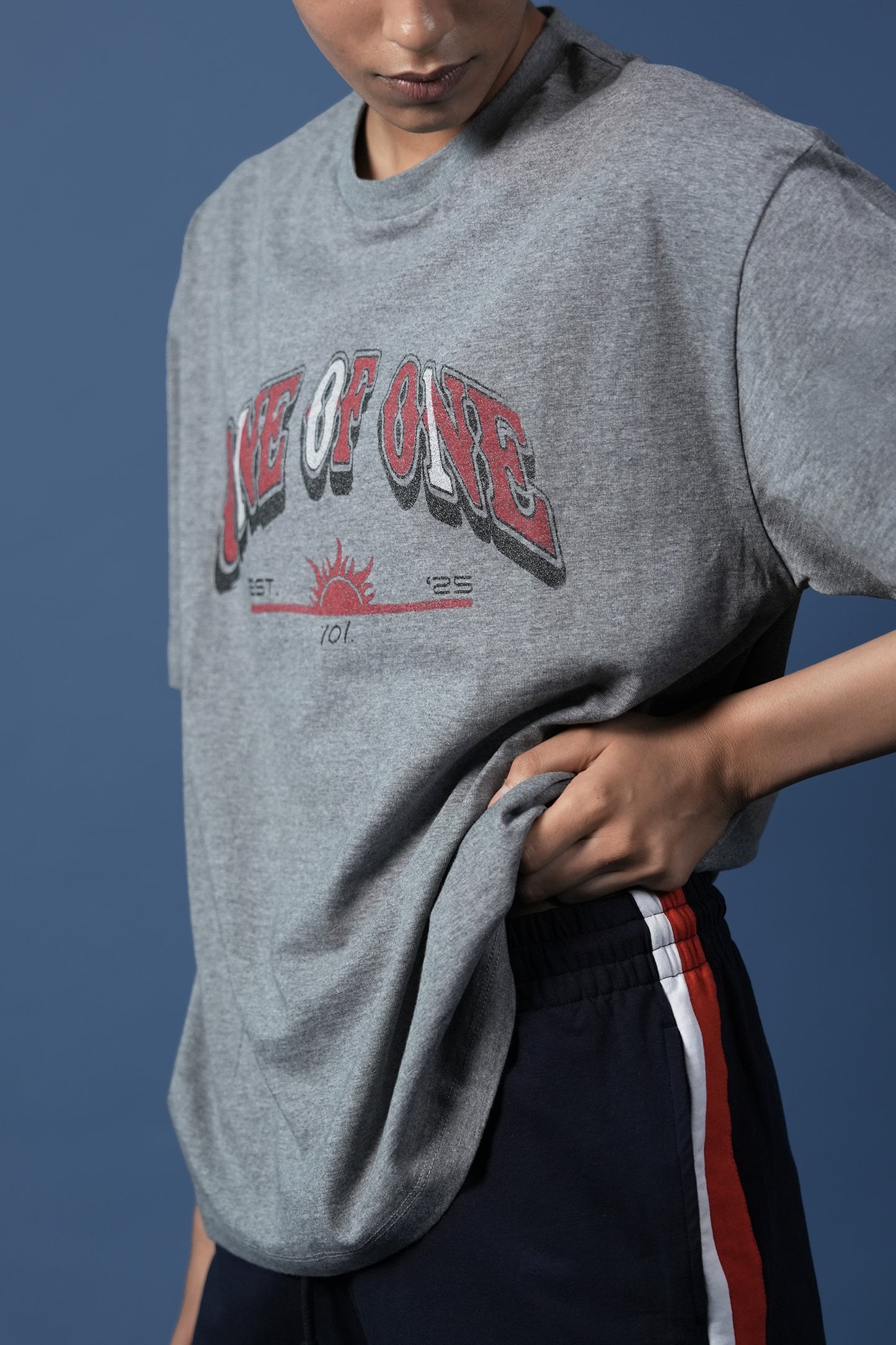 ONE OF ONE TEE (HEATHER GREY)