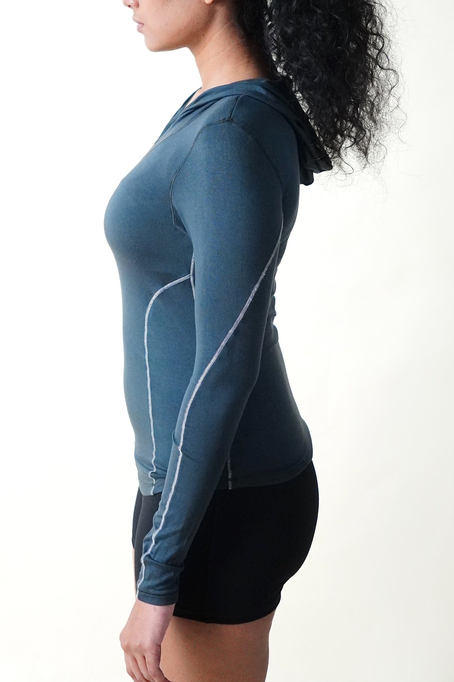 SOFT SCULPT L/S HOODIE (CHARCOAL)