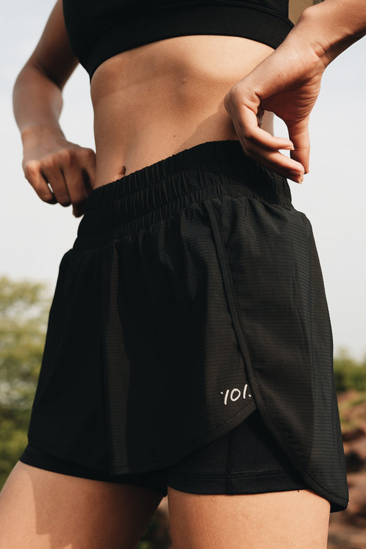 AIR SHORTS WOMEN (Black)