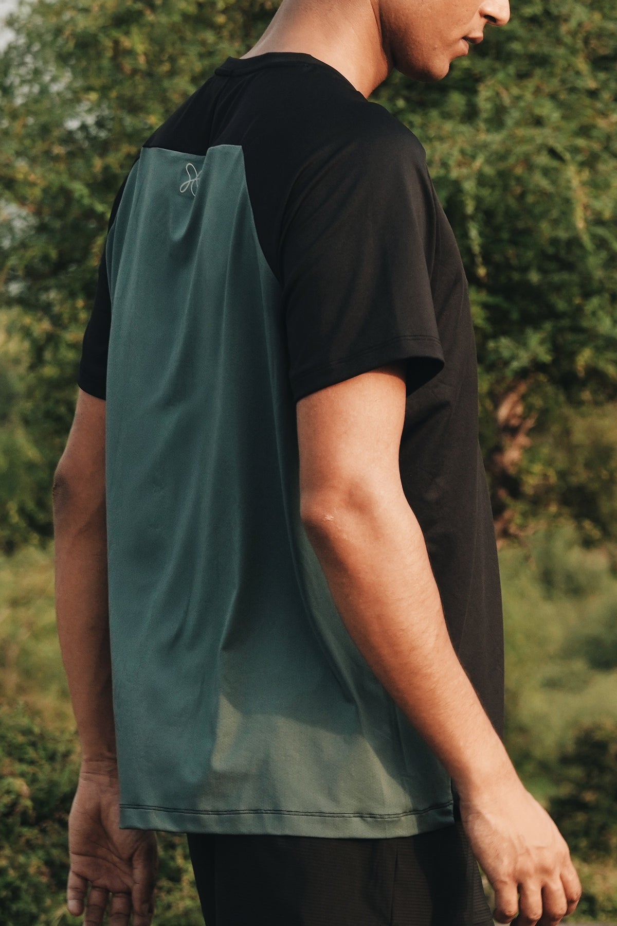 MOTION TEE (Black)