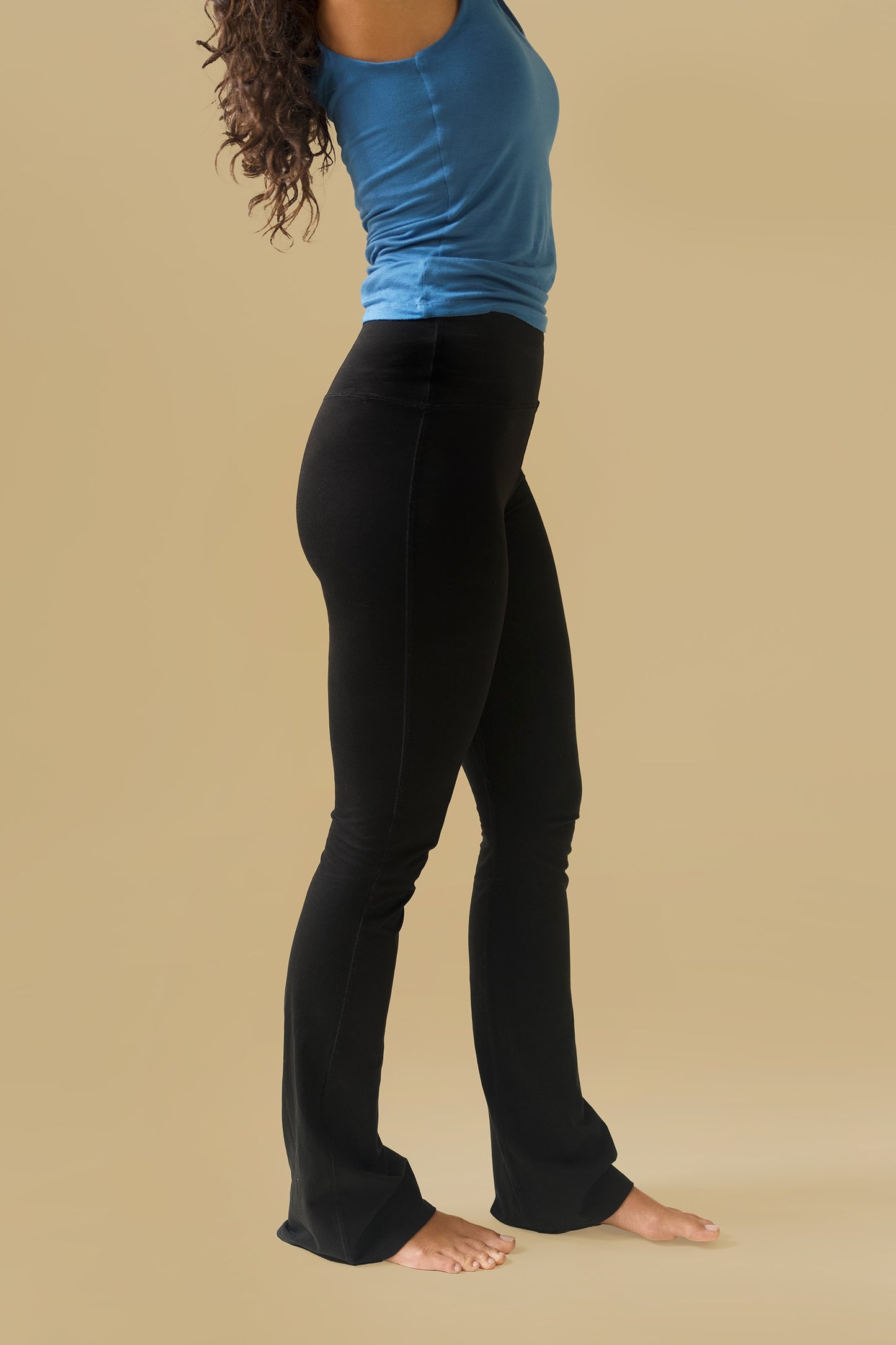 SCULPT FLARE TRACKPANTS (black)
