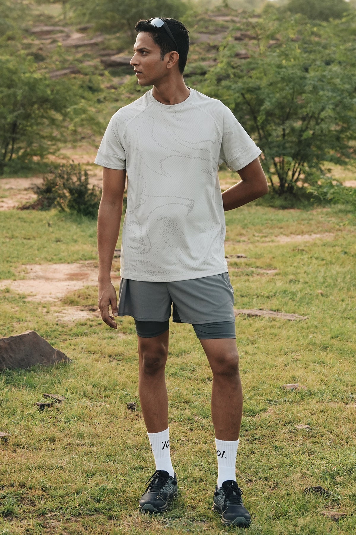 MENS STRIDE SHORTS (Gray)