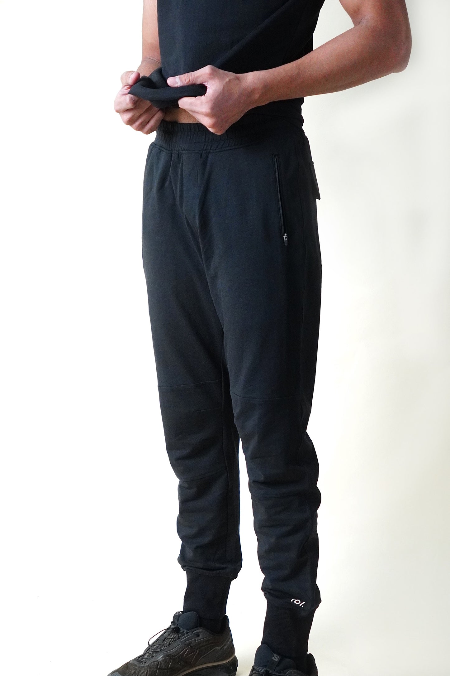 101 COTTON JOGGERS (BLACK)