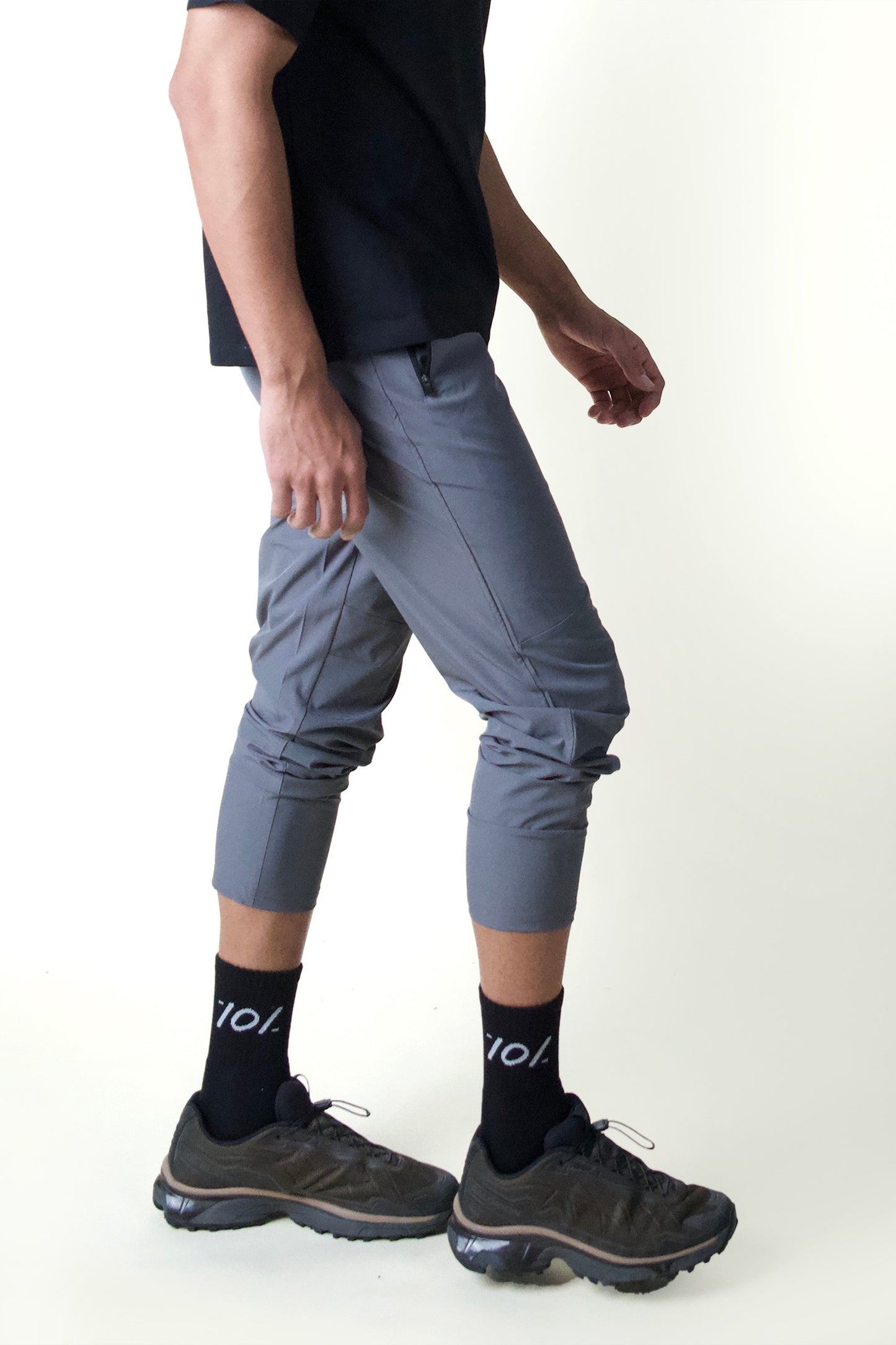 101 TRACKS (GREY)