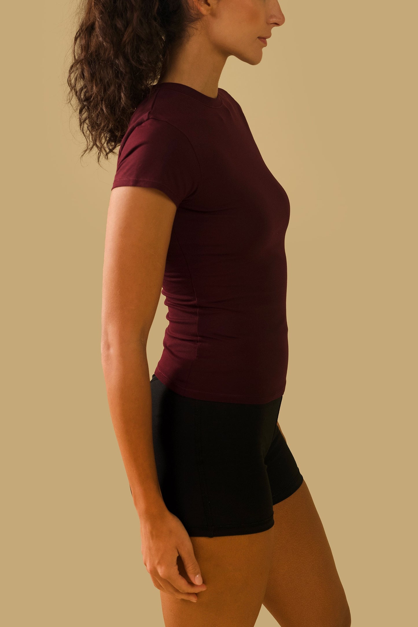 SCULPT T-SHIRT (maroon)