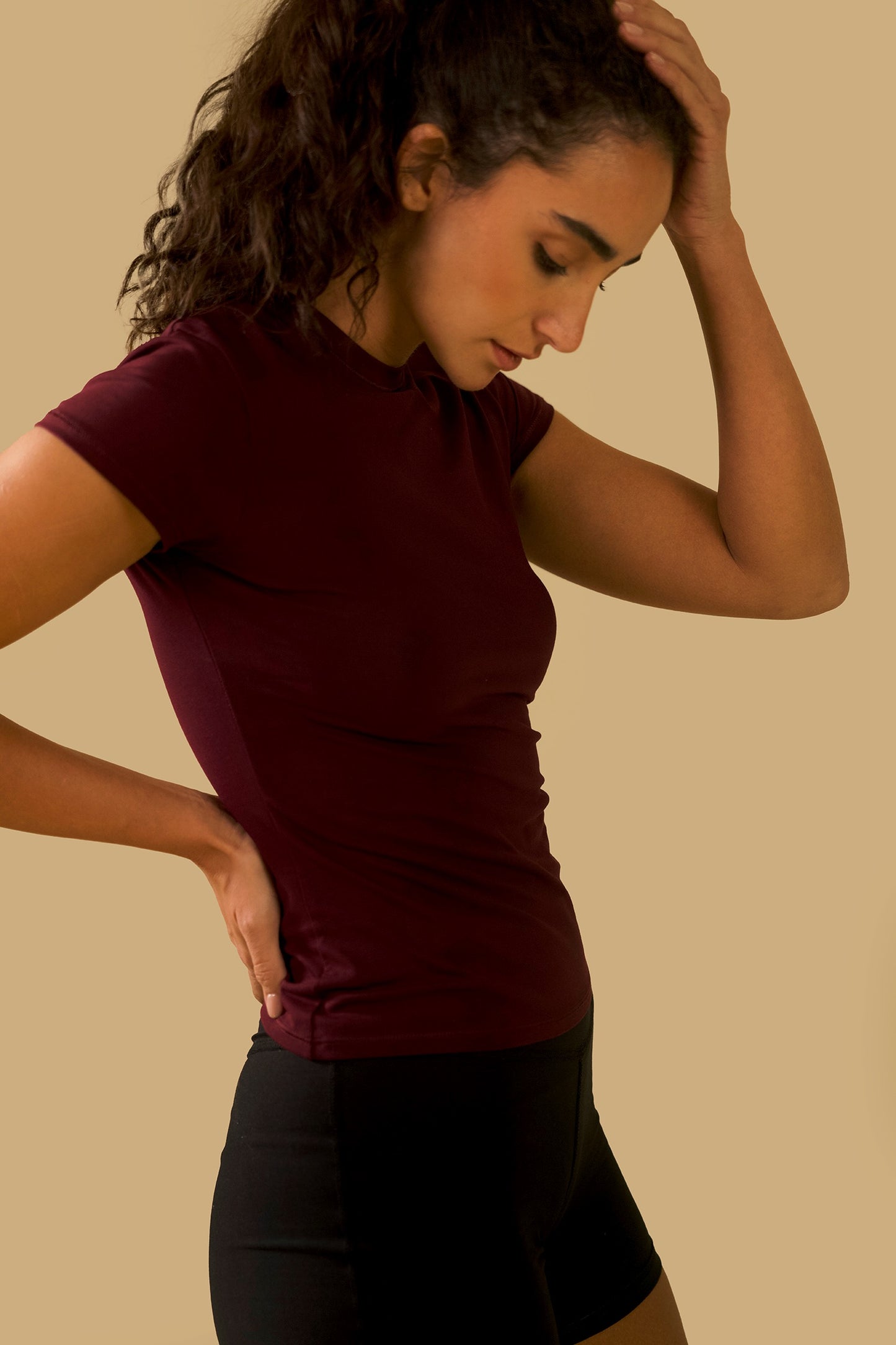 SCULPT T-SHIRT (maroon)