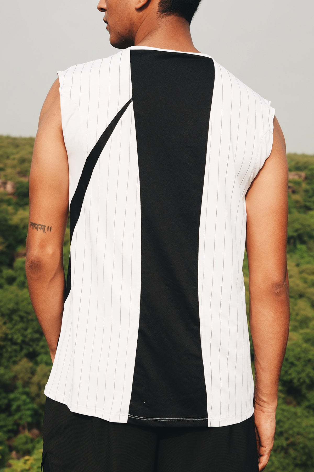 ALWAYS RUNNING TANK (White)
