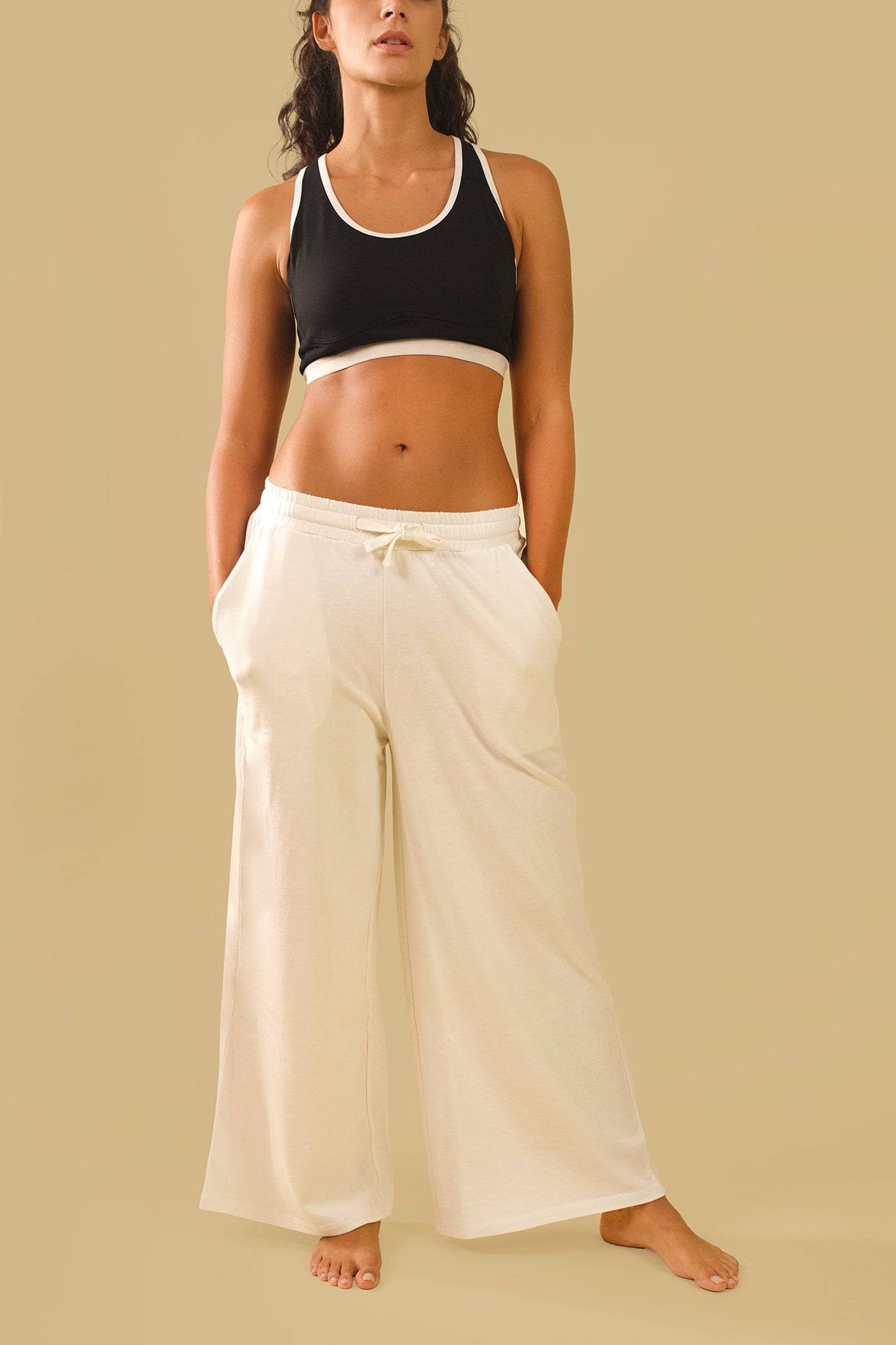 STRAIGHT TRACKPANTS (white)